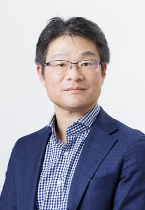 川村 秀憲 氏