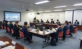写真：会議の様子2