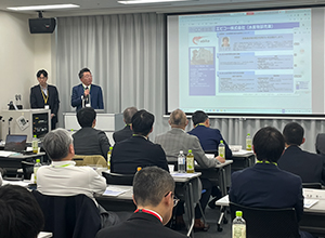 画像：参加企業による自社紹介の様子2