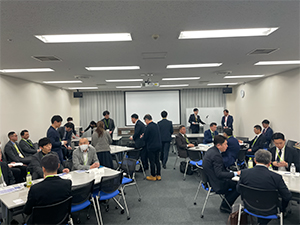 画像：グループセッションの様子1