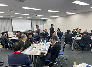 画像：グループセッションの様子2