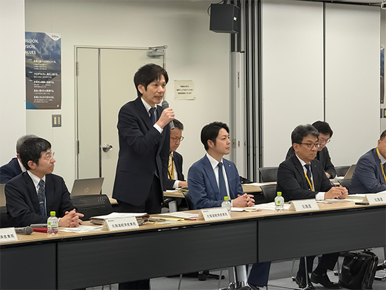写真：会議の様子1